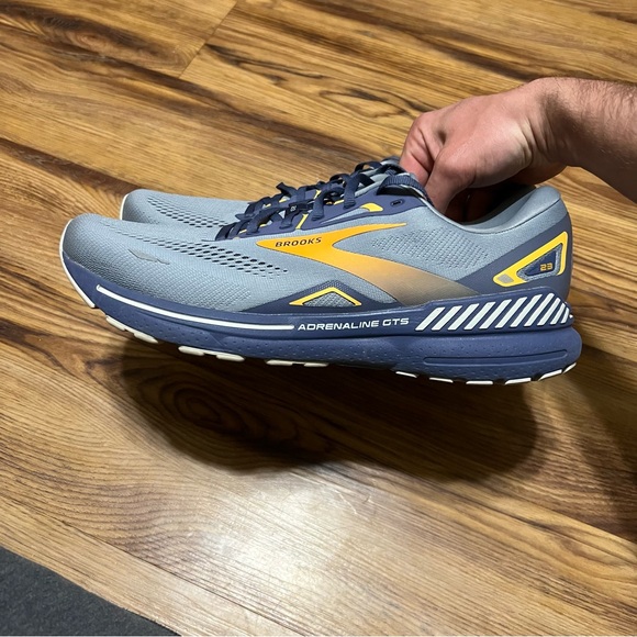 Nike Brooks Adrenaline Gts 23 - Picture 2 of 7